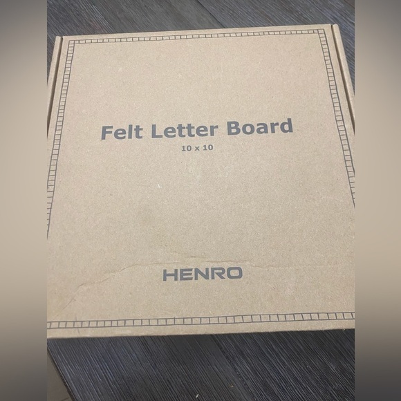 Felt Letter Board, 10x10in Changeable Letter Board with Letters White 300 Piece - Picture 4 of 4